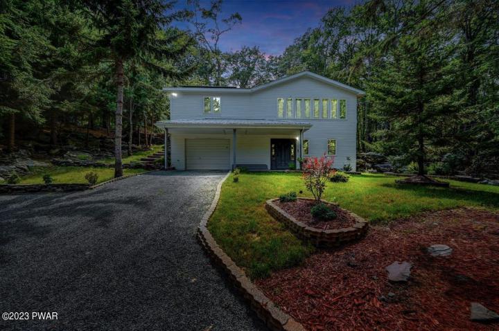 Photo of 139 Bluestone Drive, Blooming Grove PA