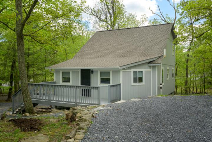 Photo of 117 Clifton Drive, Bushkill PA