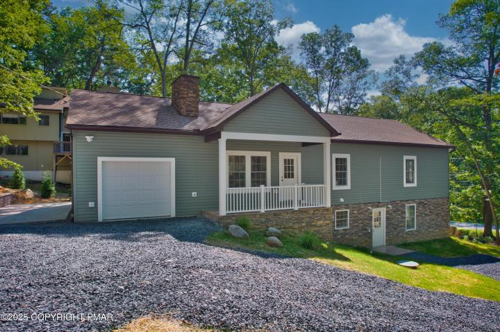 Photo of 269 Stafford Drive, Bushkill PA