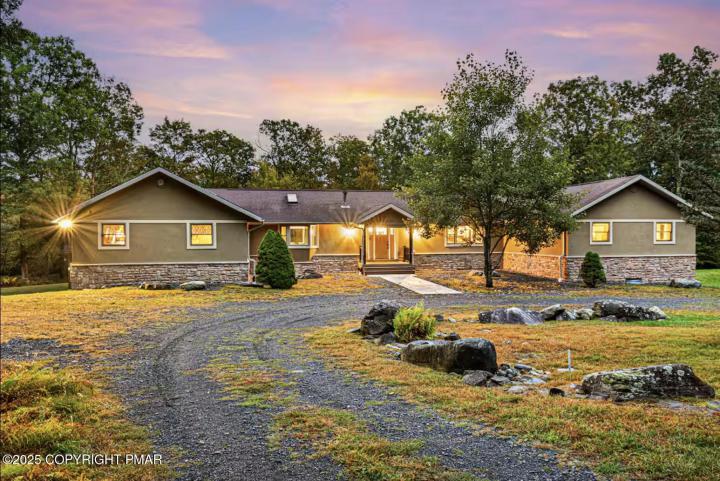 Photo of 208 Rock Hill Drive, Dingmans Ferry PA