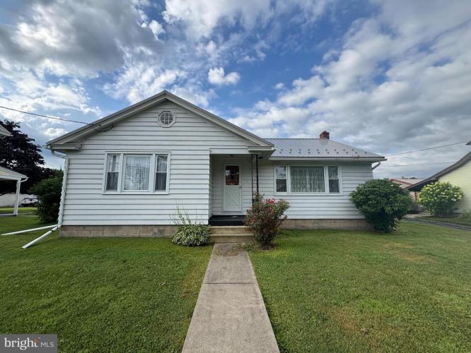 Photo of 513 E Chestnut Street, Hegins PA