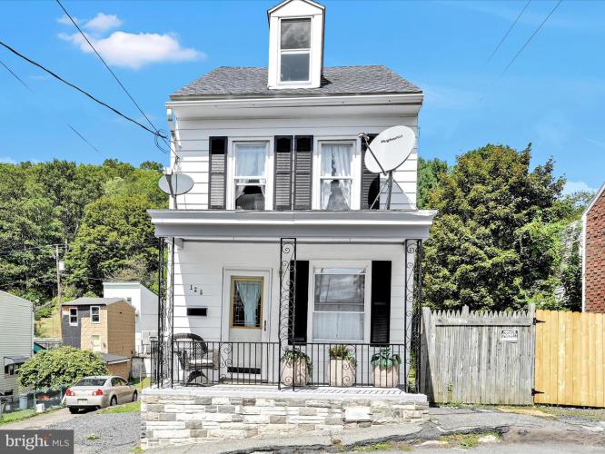 Photo of 125 W Washington Street, Shenandoah PA