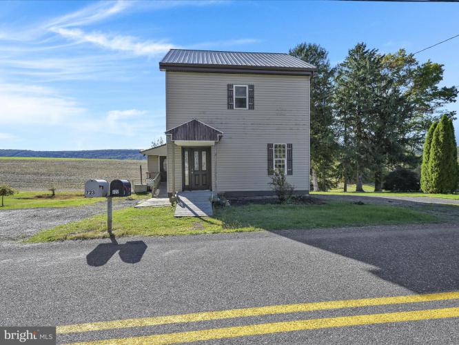 Photo of 722 E Mountain Road, Hegins PA