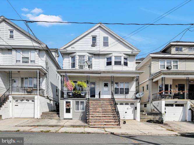 Photo of 209 Indiana Avenue