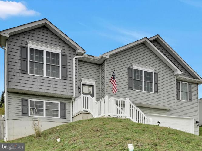 Photo of 14 Ridge Vista Drive, Pine Grove PA