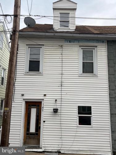 Photo of 141 Carbon Street, Minersville PA