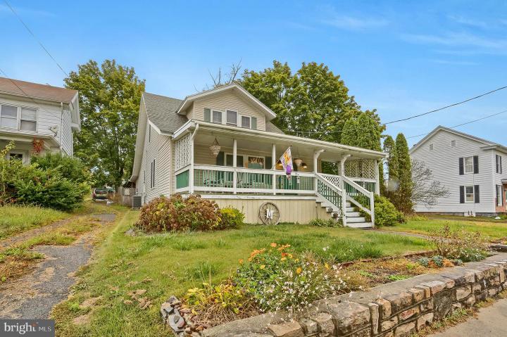 Photo of 318 W Main Street, Valley View PA