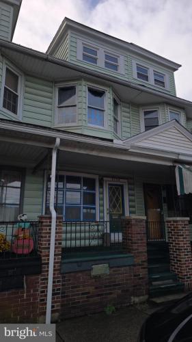 Photo of 2134 Centre Street