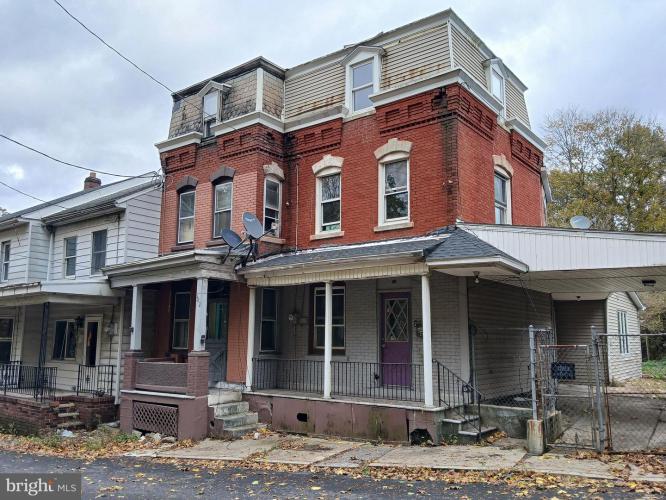 Photo of 120 n line street, girardville