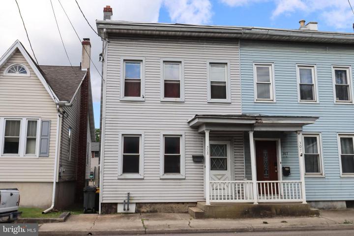 Photo of 305 dock street, schuylkill haven