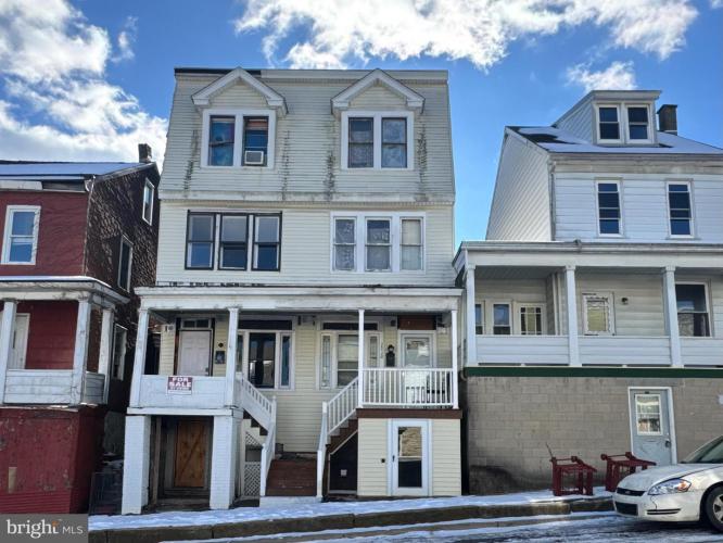 Photo of 1310 w walnut street, ashland