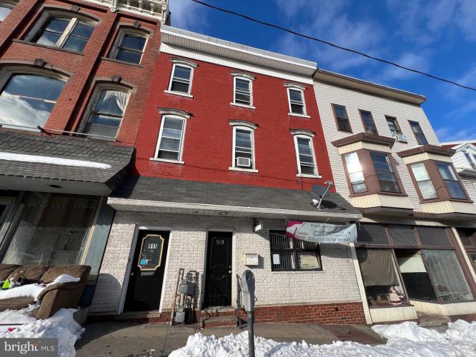 Photo of 913 centre street, ashland