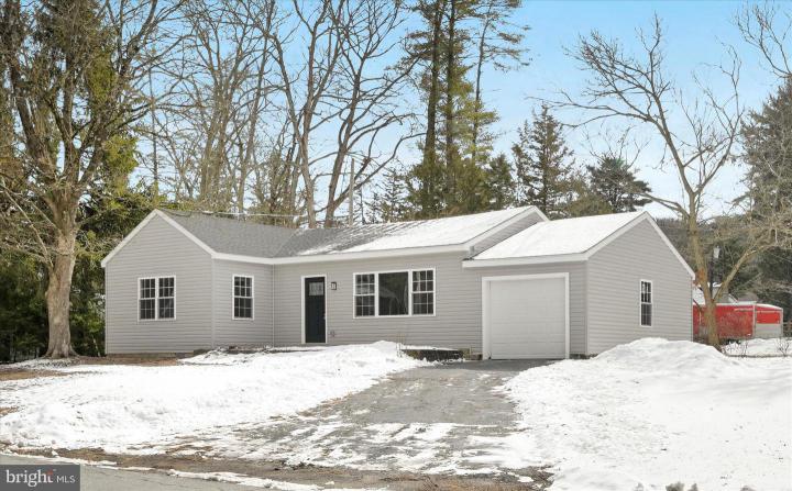 Photo of 200 Willow Road