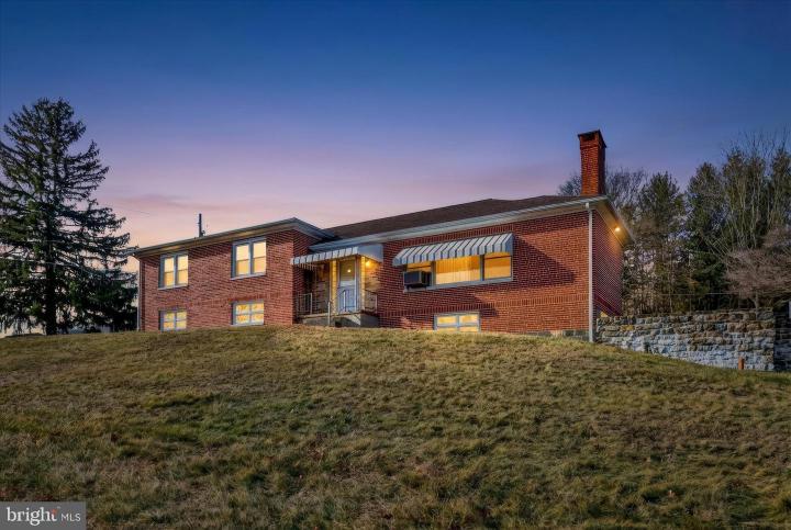 Photo of 100 High Street