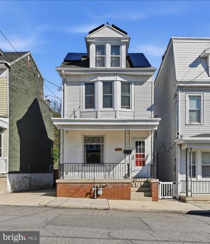 Photo of 1758 W End Avenue