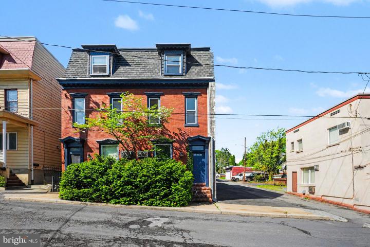 Photo of 9 N 6th Street, Pottsville PA