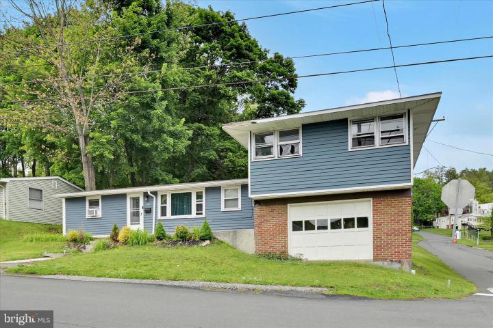 Photo of 636 Snyder Street, Pottsville PA