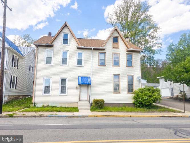 Photo of 1241 E Grand Avenue