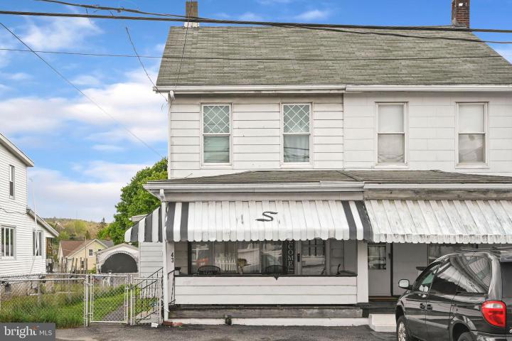 Photo of 43 Lakeside Road