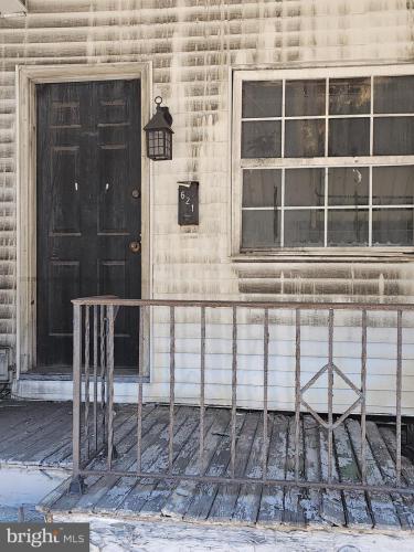 Photo of 621 E Centre Street