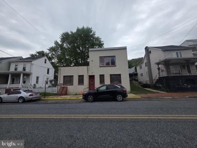 Photo of 32 E Bacon Street, Pottsville PA