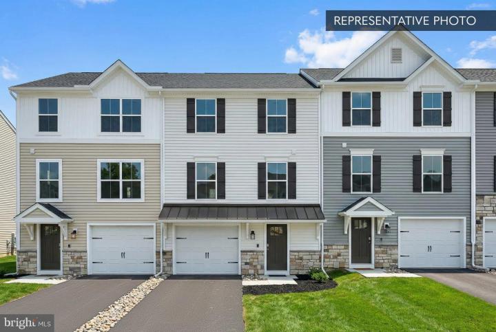 Photo of 210 Pine Crest Village Drive Lot10, Pine Grove PA