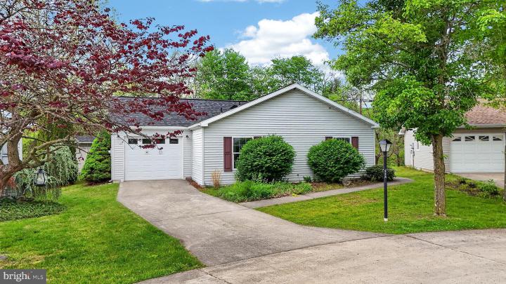 Photo of 860 Trestle Court, Pine Grove PA