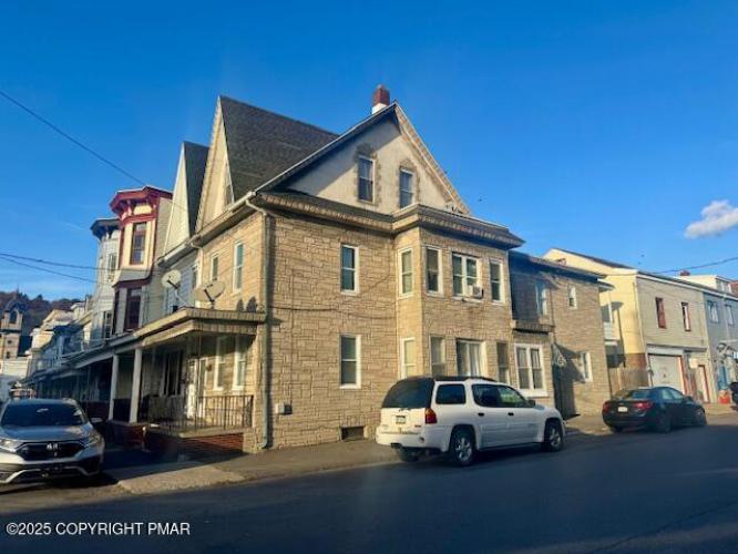 Photo of 101 N Jardin Street, Shenandoah PA