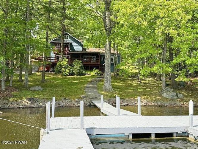 Photo of 37 Lakeside Drive