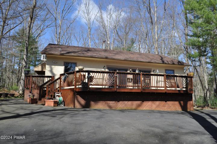 Photo of 24 Lakeside Drive, Paupack PA