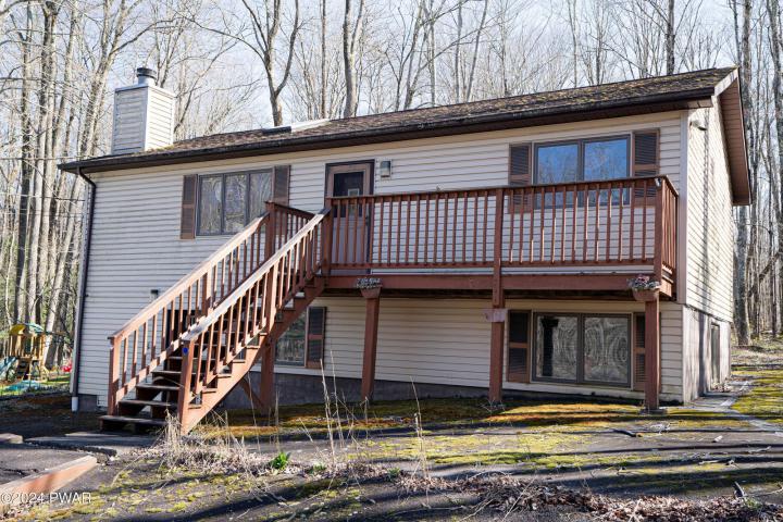 Photo of 24 Tarot Court, Lake PA