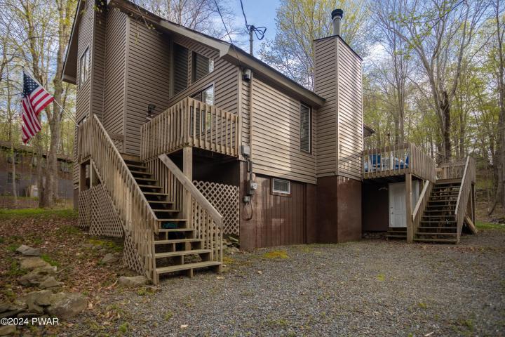 Photo of 43 Mountainside Drive, Lehigh PA